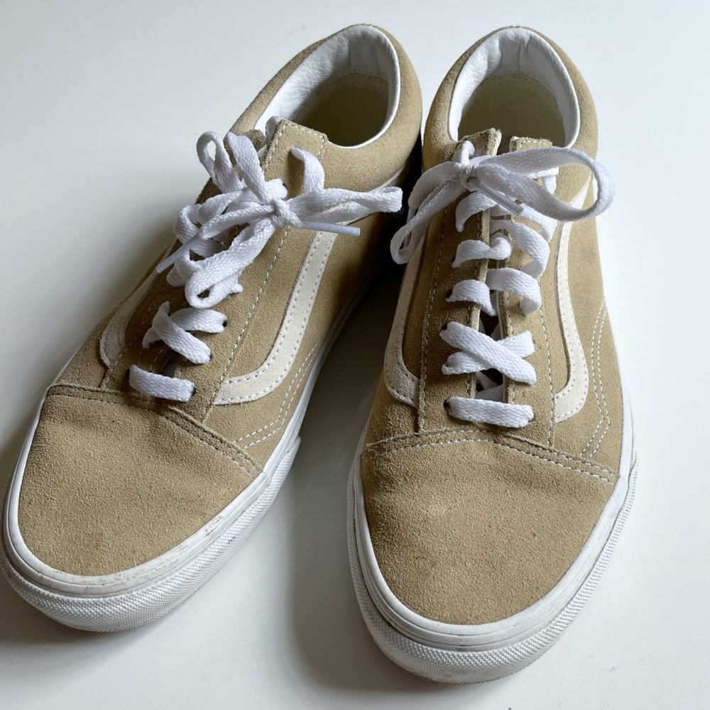 Vans Old Skool Shoe - Women’s Size 9.5 - Light brown/Warm Taupe Brown